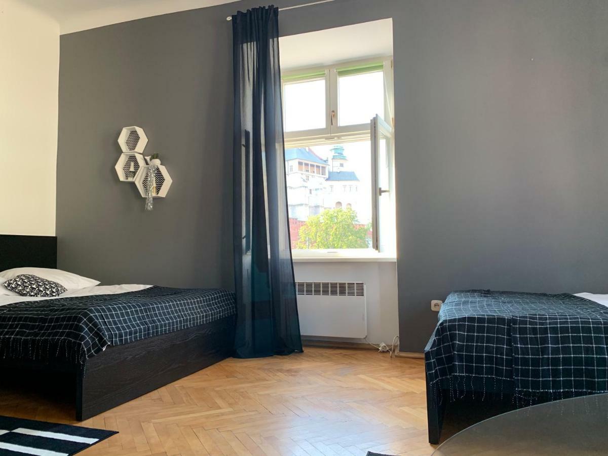 Wawel Suites Krasków Exteriör bild