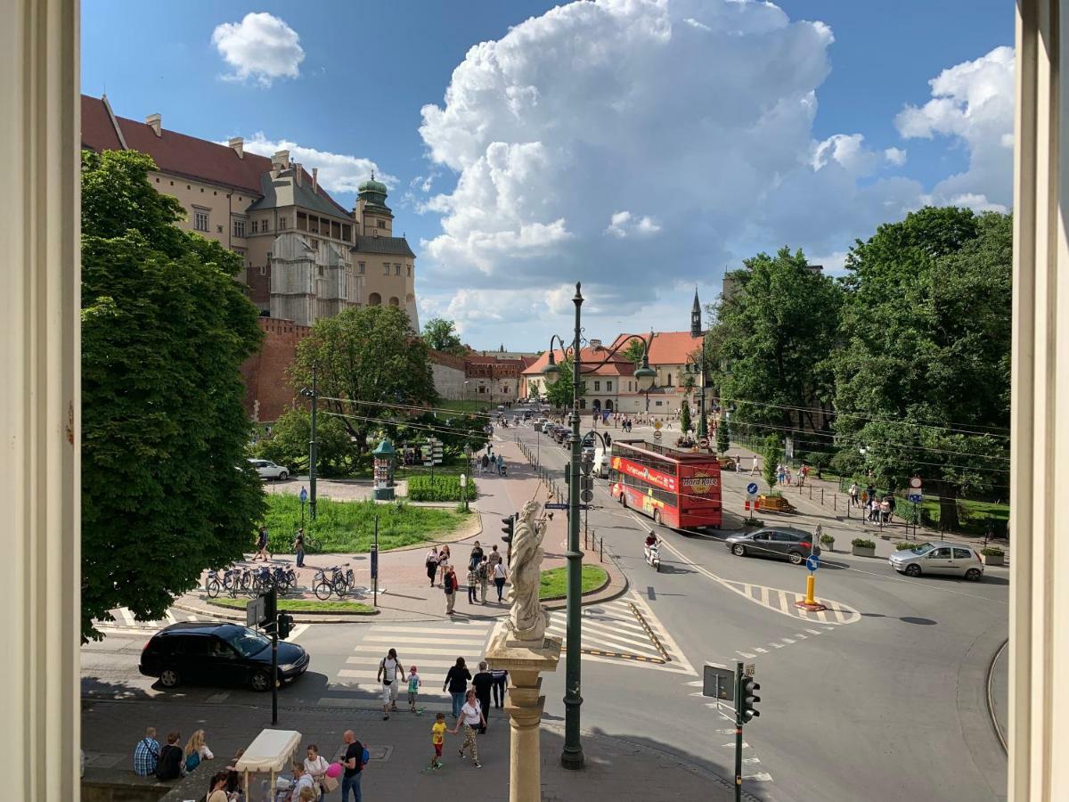 Wawel Suites Krasków Exteriör bild