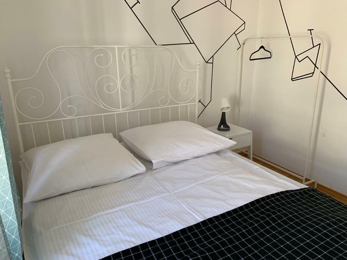 Wawel Suites Krasków Exteriör bild